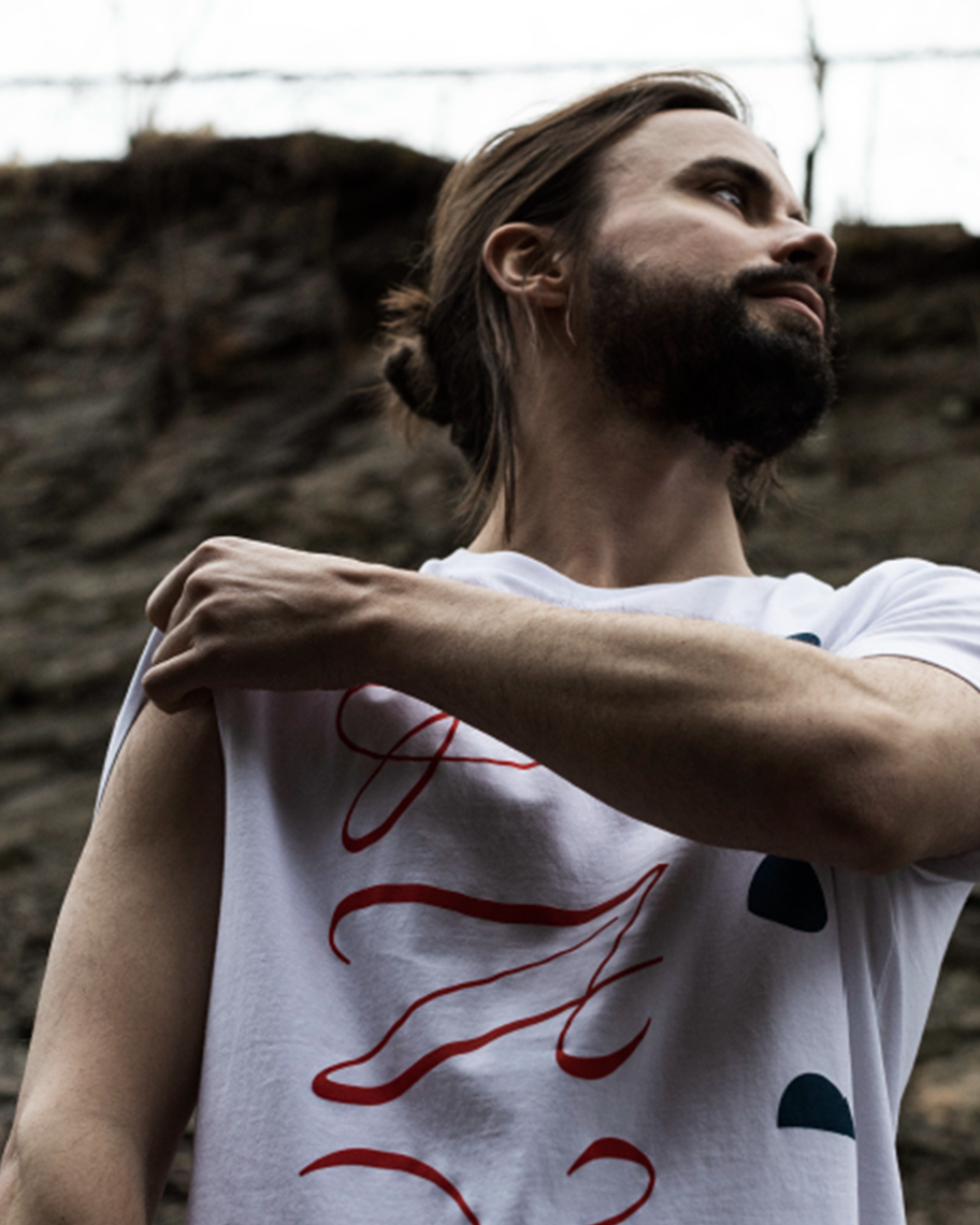 FAY WILDHAGEN ILLUSTRASJON T-SKJORTE